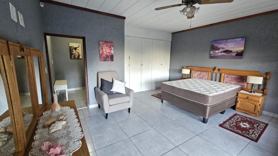 5 Bedroom Property for Sale in Schoemansville North West